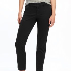 Old Navy Black Mid-Rise Pixie Ankle Chinos